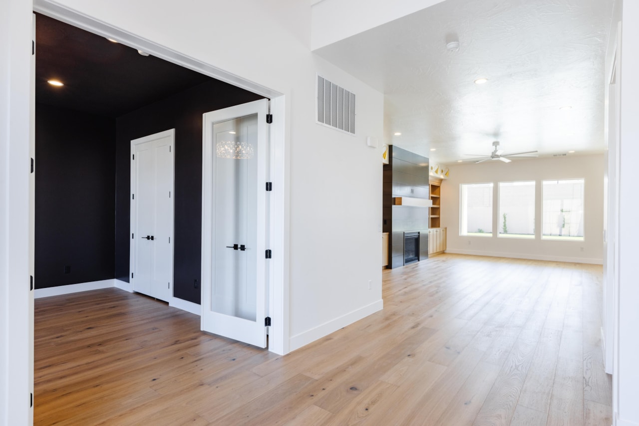 2938 Rowan LN St George, UT 84790 home for sale, MLS#25-264824 - Erika Rogers Photo 11