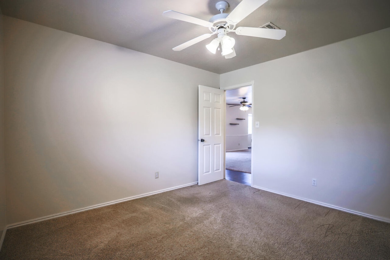 1942 Acacia Place St George, UT 84790 home for sale, MLS#25-264794 - Erika Rogers Photo 31