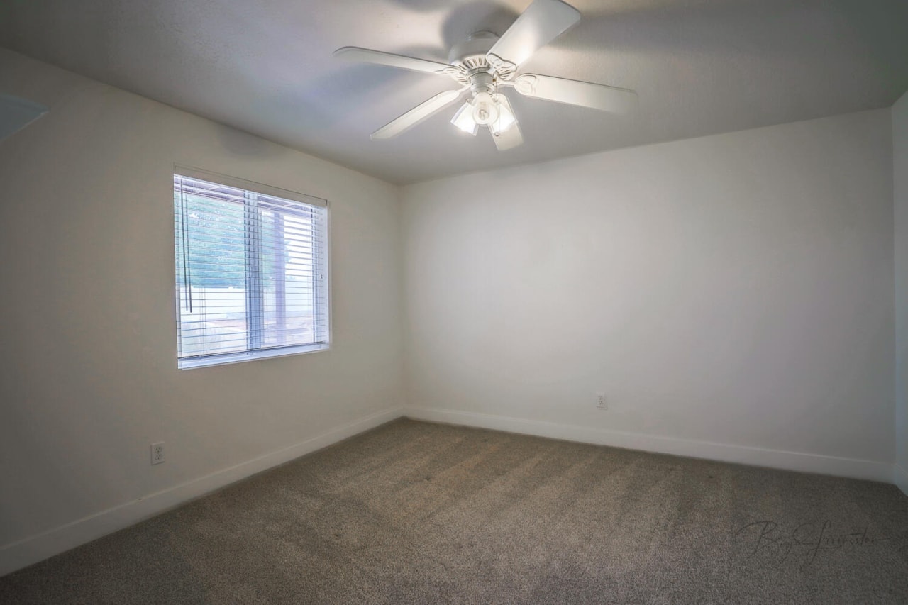 1942 Acacia Place St George, UT 84790 home for sale, MLS#25-264794 - Erika Rogers Photo 42