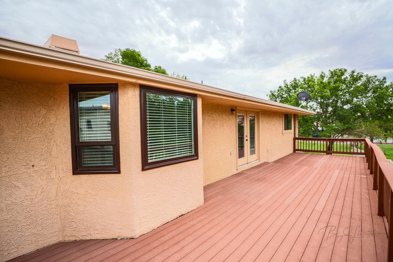 1942 Acacia Place St George, UT 84790 home for sale, MLS#25-264794 - Erika Rogers Photo 44