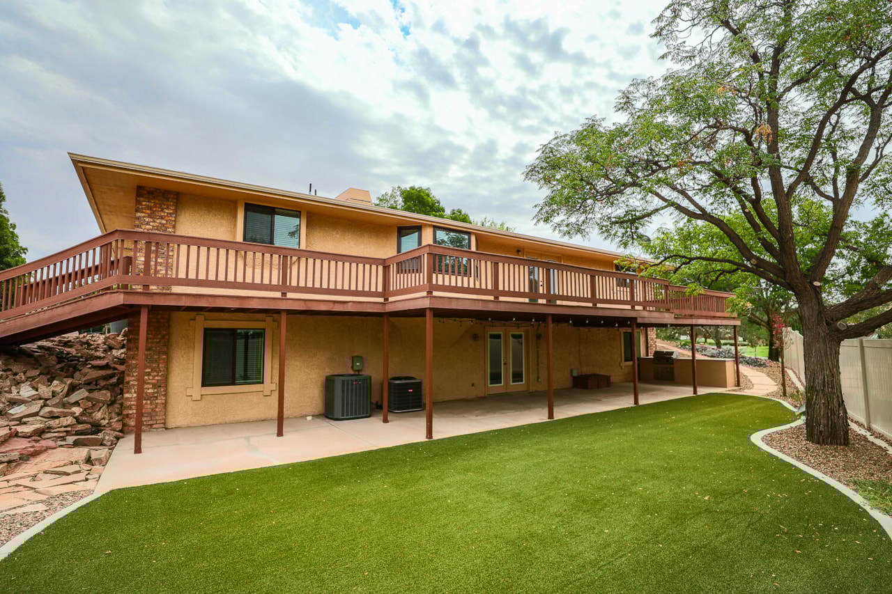 1942 Acacia Place St George, UT 84790 home for sale, MLS#25-264794 - Erika Rogers Photo 14