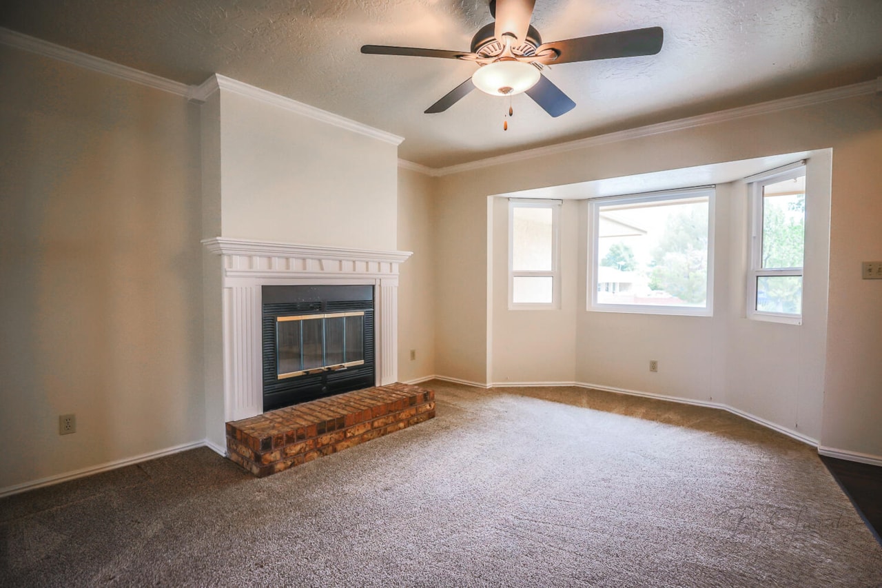 1942 Acacia Place St George, UT 84790 home for sale, MLS#25-264794 - Erika Rogers Photo 18