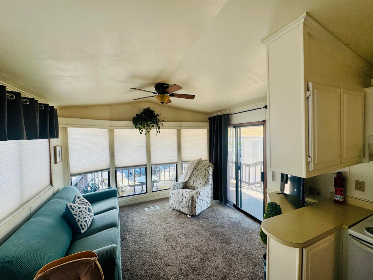 1150 W Red Hills Parkway #142 Washington, UT 84780 home for sale, MLS#25-264818 - Erika Rogers Photo 10