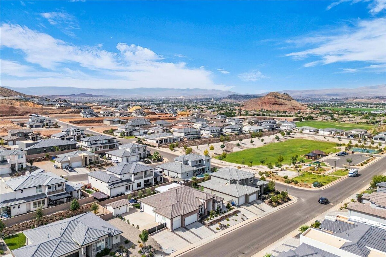 1434 E Black Brush Washington, UT 84780 home for sale, MLS#25-264829 - Erika Rogers Photo 44