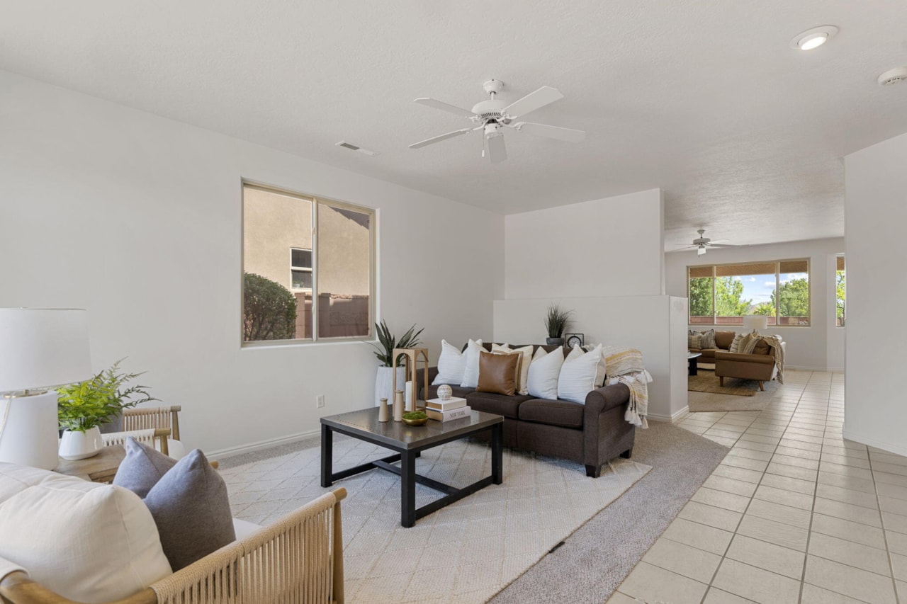 3414 E Willow Springs DR Washington, UT 84780 home for sale, MLS#25-264249 - Erika Rogers Photo 4