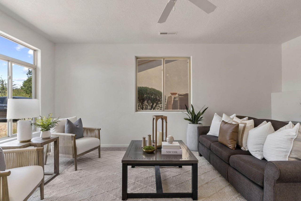 3414 E Willow Springs DR Washington, UT 84780 home for sale, MLS#25-264249 - Erika Rogers Photo 5