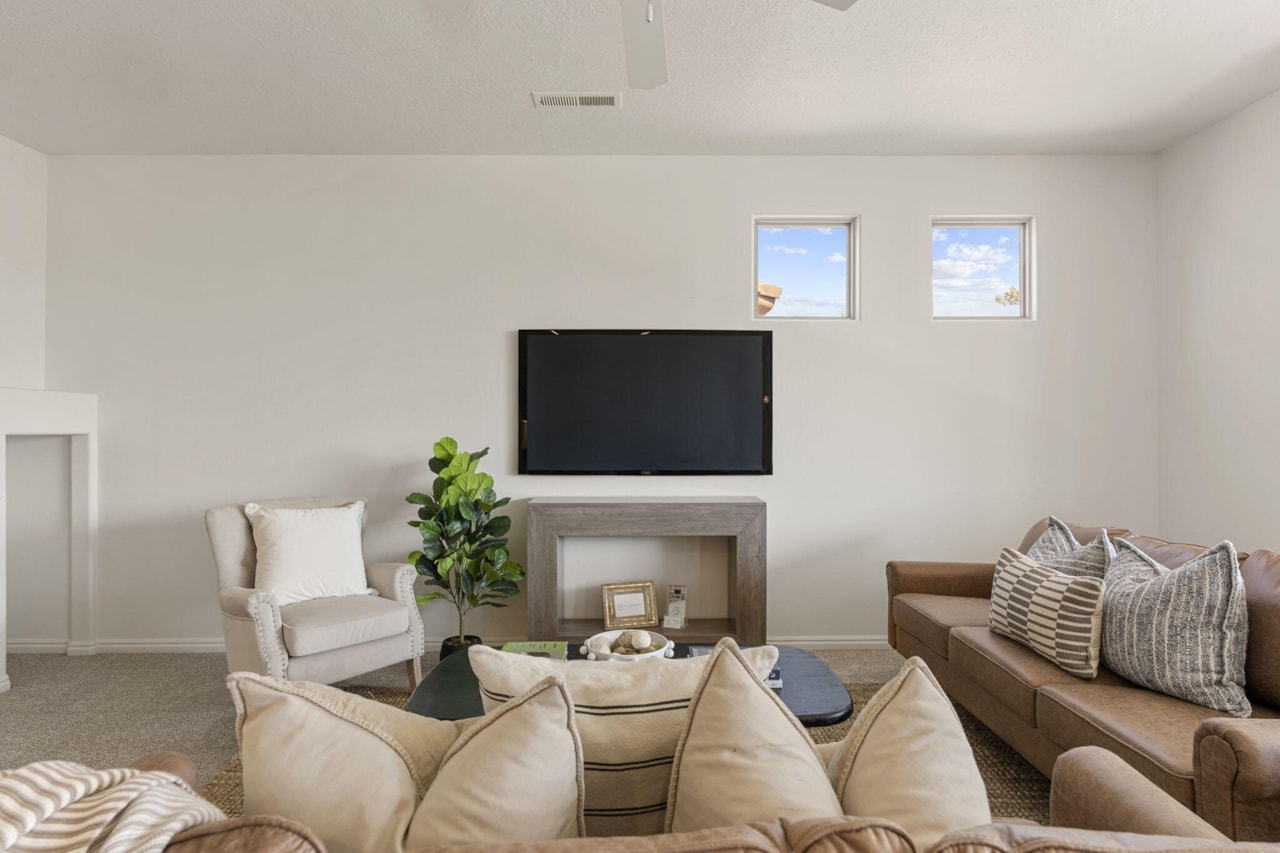 3414 E Willow Springs DR Washington, UT 84780 home for sale, MLS#25-264249 - Erika Rogers Photo 12