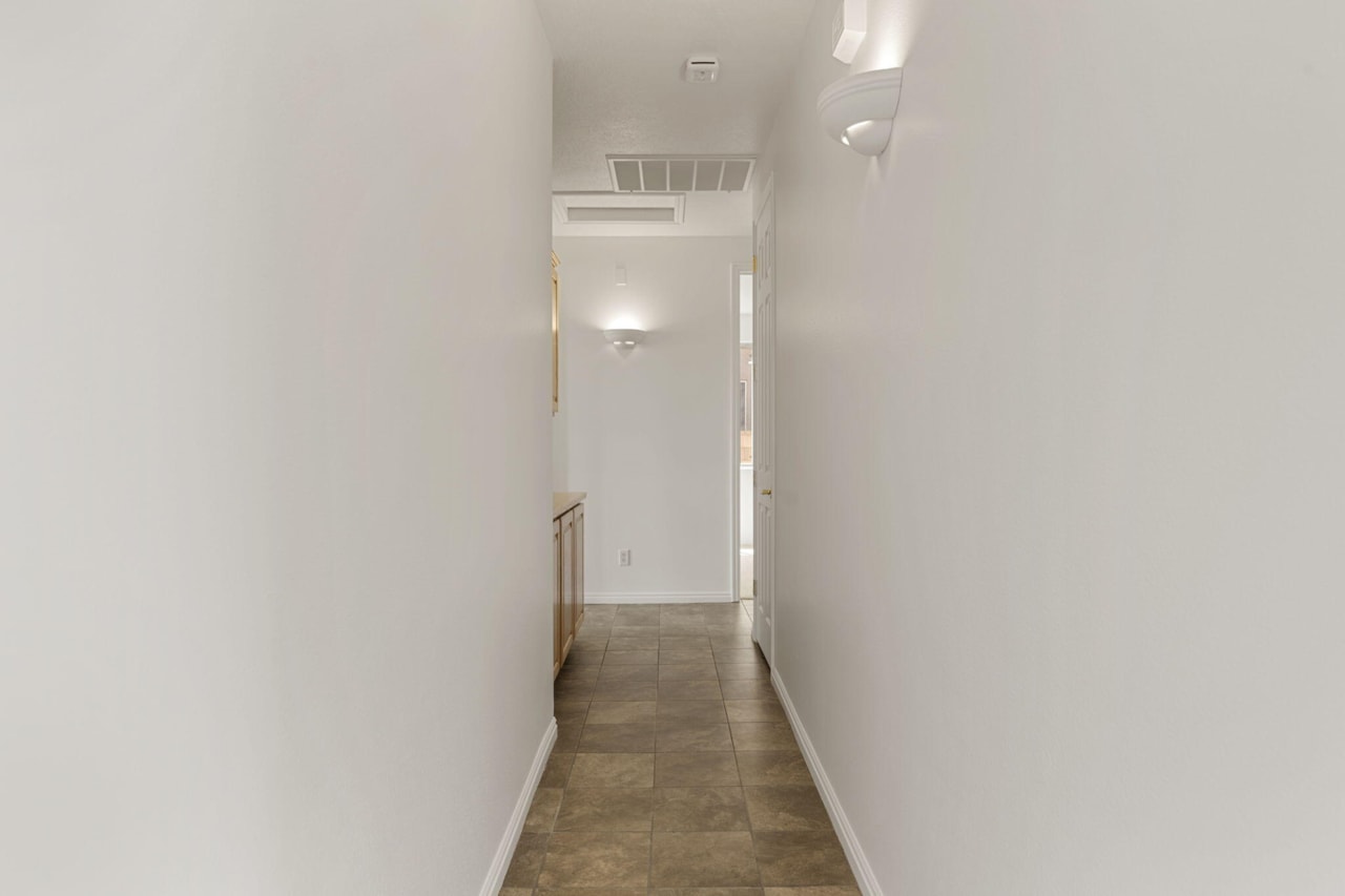 3414 E Willow Springs DR Washington, UT 84780 home for sale, MLS#25-264249 - Erika Rogers Photo 18