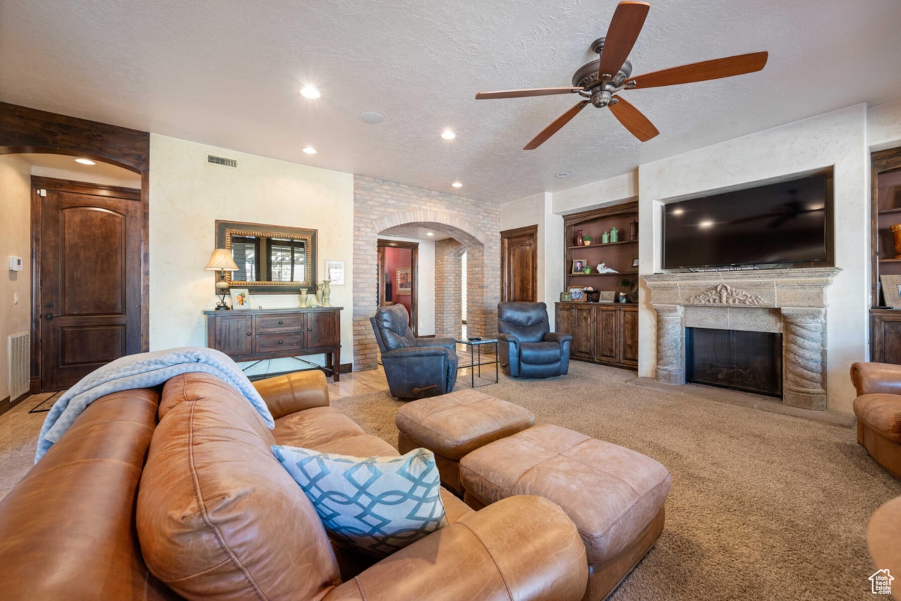 969 E Outlaw Gulch Washington, UT 84780 home for sale, MLS#25-264843 - Erika Rogers Photo 19