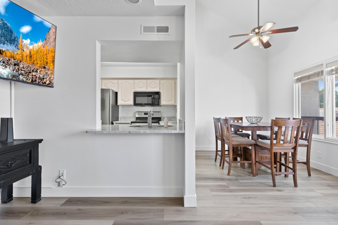 275 S Valley View DR #J202 St George, UT 84770 condo for sale, MLS#25-264015 - Erika Rogers Photo 19