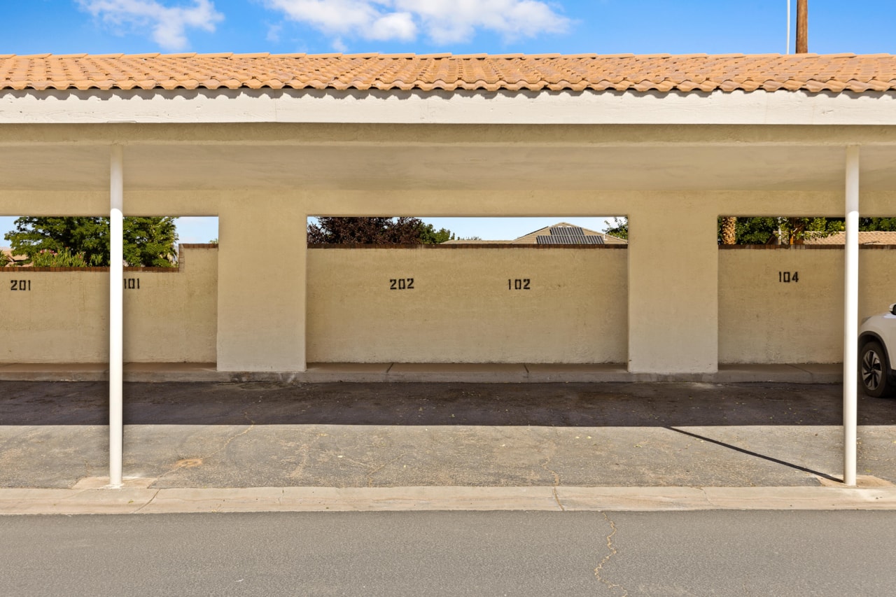 275 S Valley View DR #J202 St George, UT 84770 condo for sale, MLS#25-264015 - Erika Rogers Photo 31