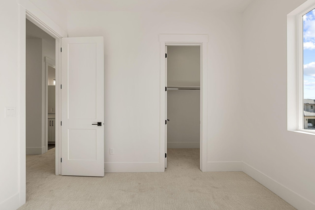 1585 E Black Brush DR Washington, UT 84780 home for sale, MLS#25-264850 - Erika Rogers Photo 33