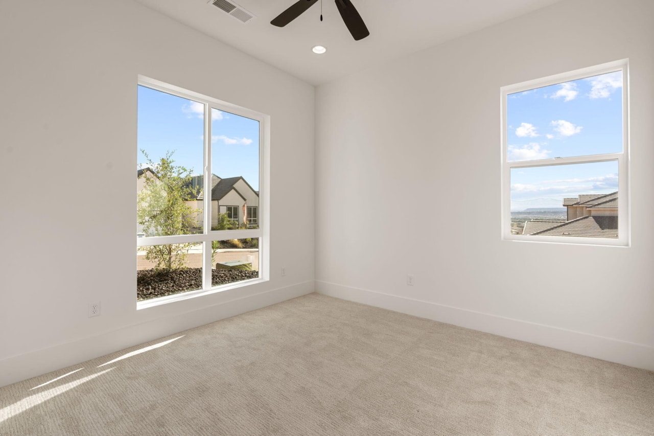 1585 E Black Brush DR Washington, UT 84780 home for sale, MLS#25-264850 - Erika Rogers Photo 37