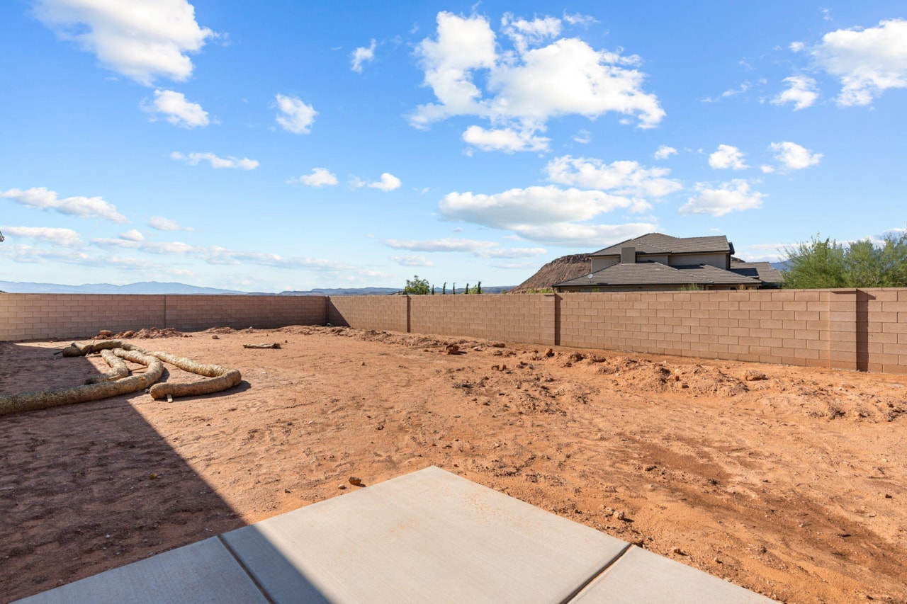 1585 E Black Brush DR Washington, UT 84780 home for sale, MLS#25-264850 - Erika Rogers Photo 46