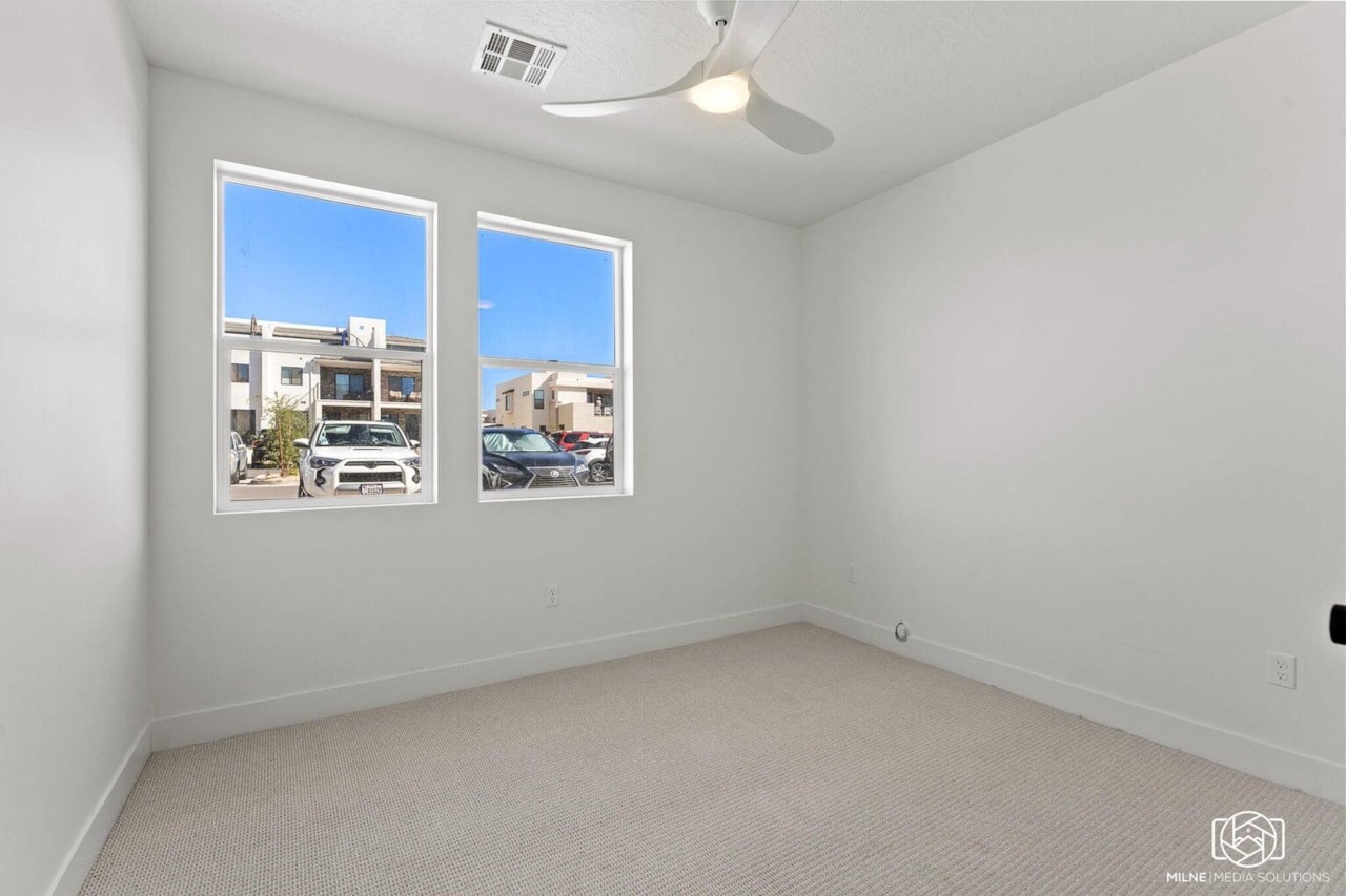 762 W Periwinkle LN #101 St George, UT 84790 condo for sale, MLS#24-256280 - Erika Rogers Photo 13