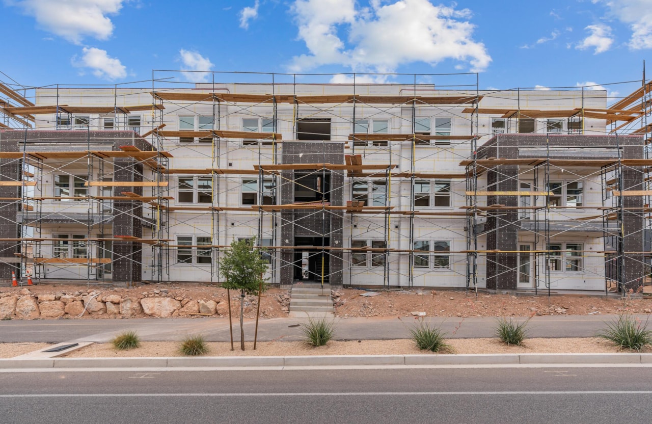 5599 Carnelian Parkway #605 St George, UT 84790 condo for sale, MLS#25-262691 - Erika Rogers Photo 45