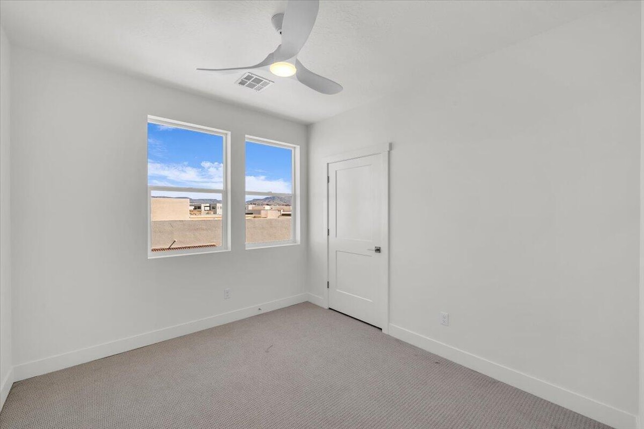 747 W Periwinkle #302 St George, UT 84790 condo for sale, MLS#25-263069 - Erika Rogers Photo 6