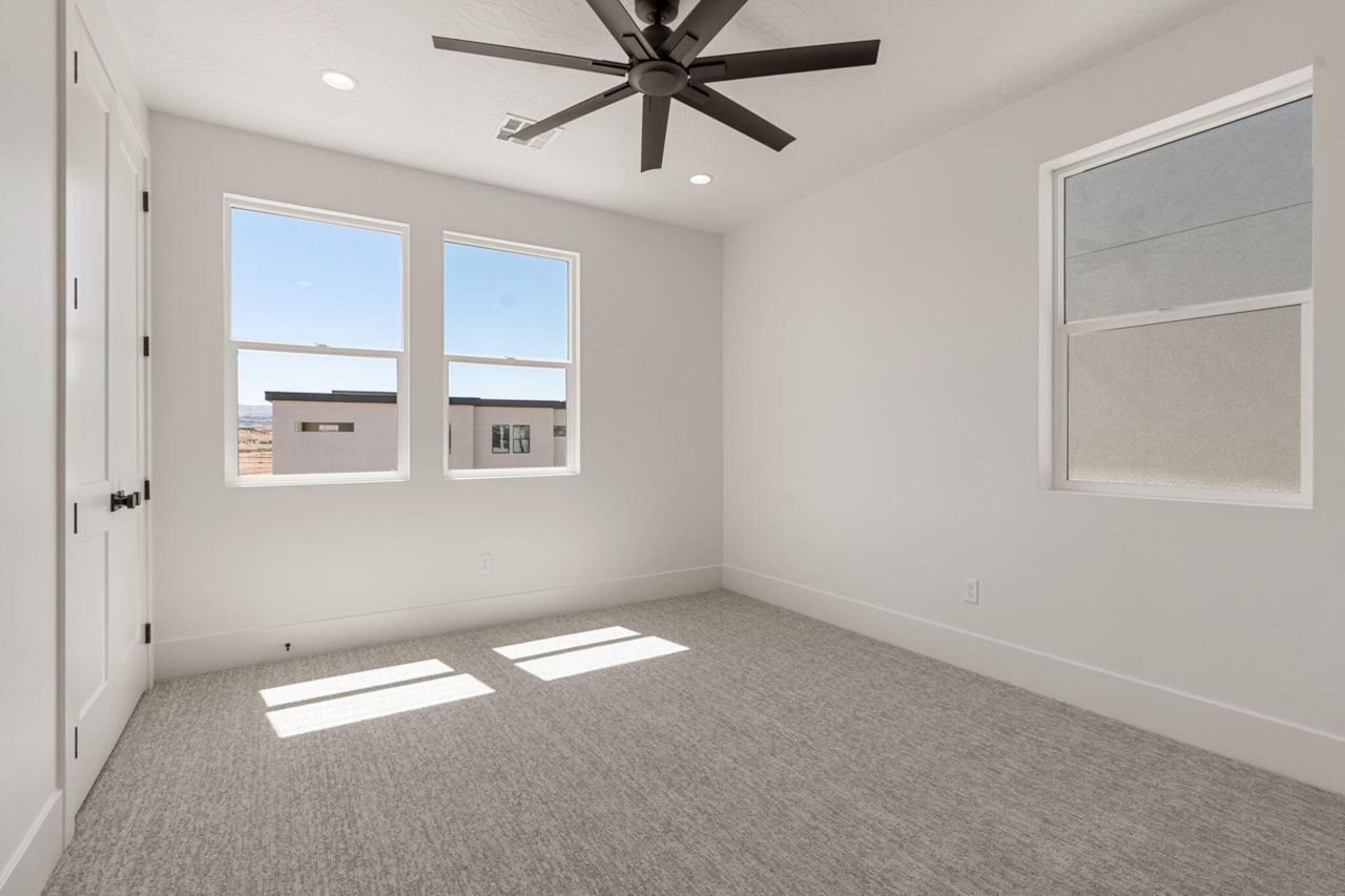 5263 S Blue Pearl Aly St George, UT 84790 home for sale, MLS#25-257992 - Erika Rogers Photo 68