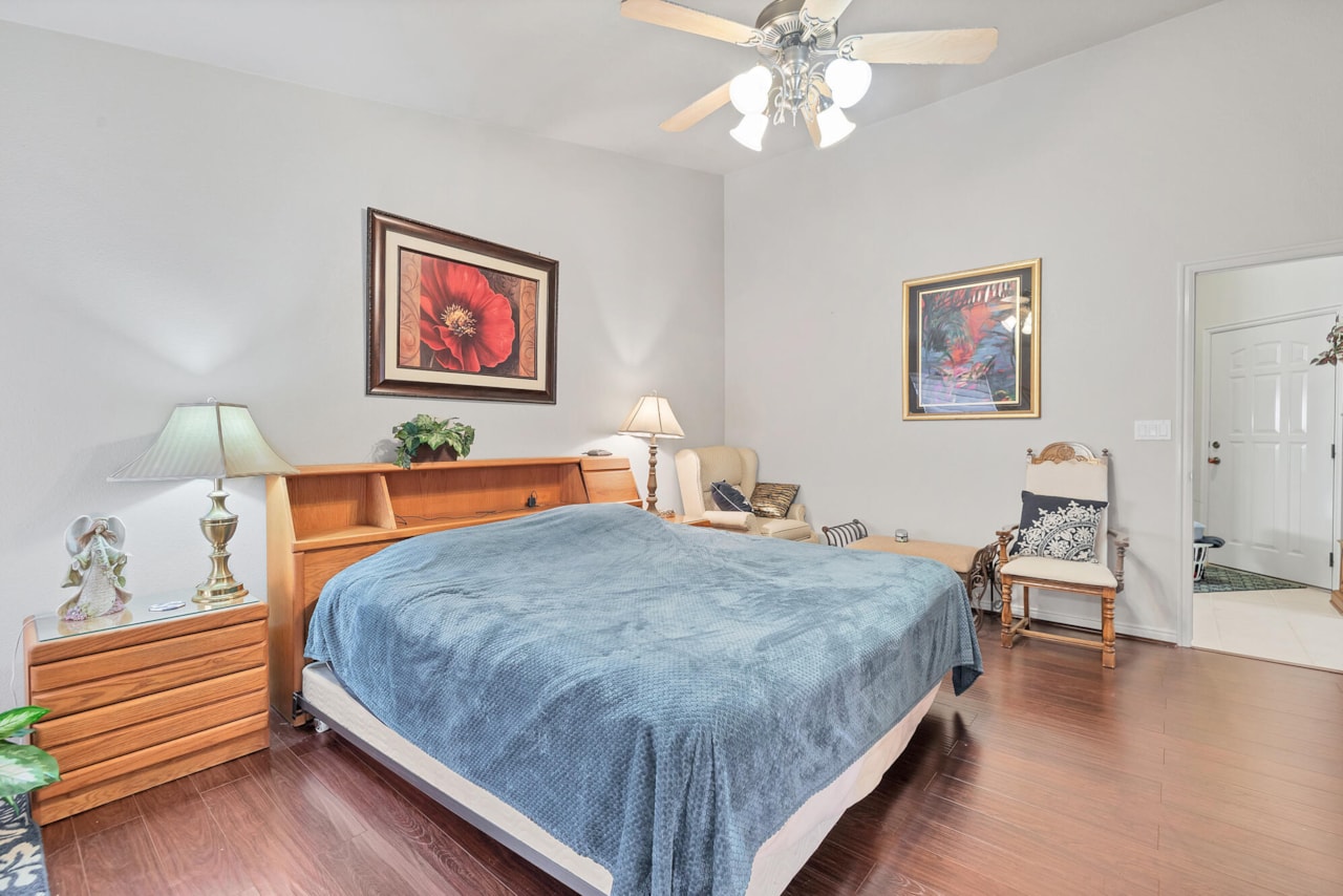 767 W Uxbridge DR St George, UT 84770 home for sale, MLS#25-263530 - Erika Rogers Photo 45