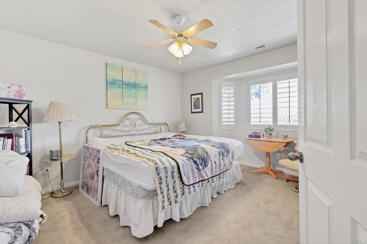 767 W Uxbridge DR St George, UT 84770 home for sale, MLS#25-263530 - Erika Rogers Photo 46