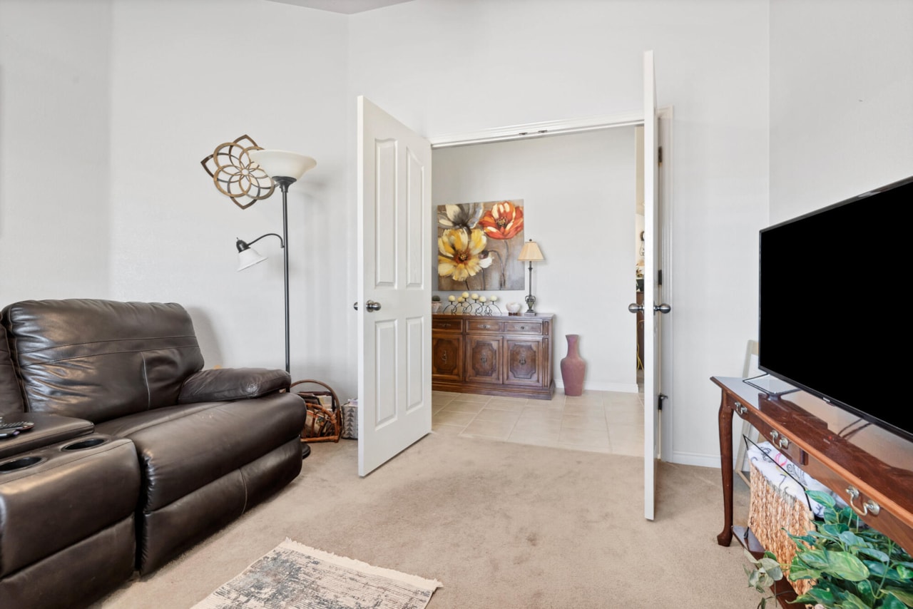 767 W Uxbridge DR St George, UT 84770 home for sale, MLS#25-263530 - Erika Rogers Photo 50