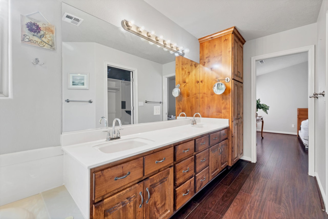 767 W Uxbridge DR St George, UT 84770 home for sale, MLS#25-263530 - Erika Rogers Photo 36