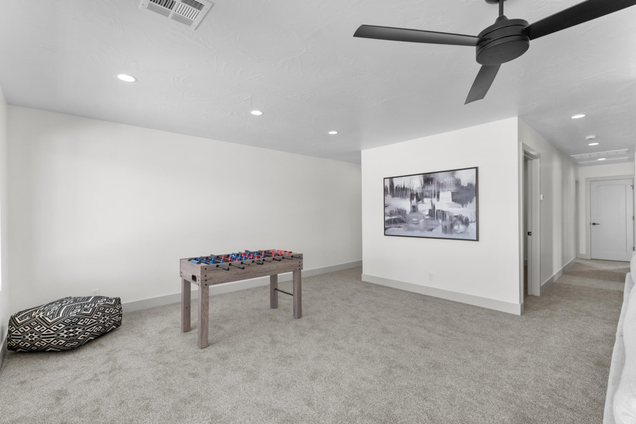 1033 E Coyote Crest DR Washington, UT 84780 home for sale, MLS#25-263760 - Erika Rogers Photo 32