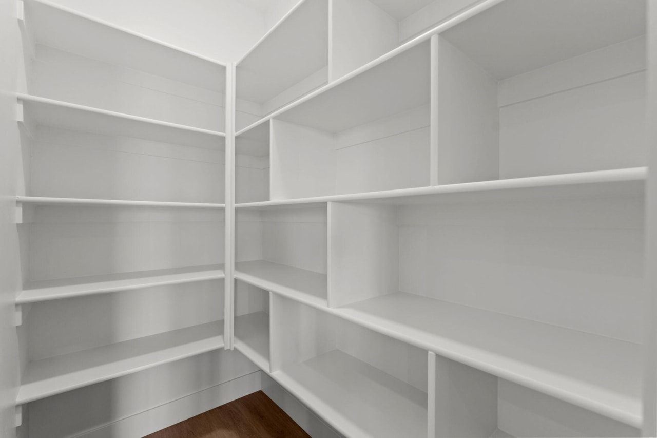 1033 E Coyote Crest DR Washington, UT 84780 home for sale, MLS#25-263760 - Erika Rogers Photo 12