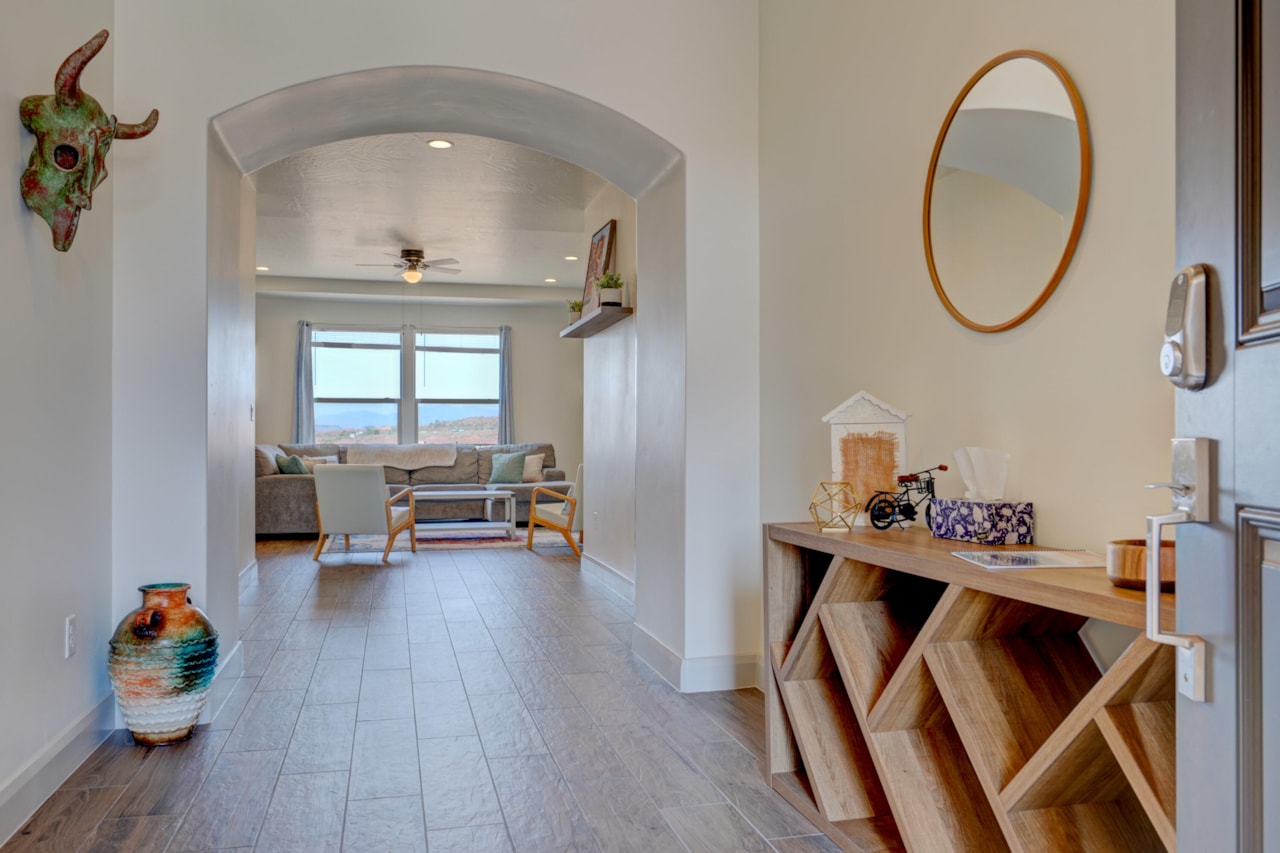 1329 Paseos ST Washington, UT 84780 home for sale, MLS#25-264936 - Erika Rogers Photo 5