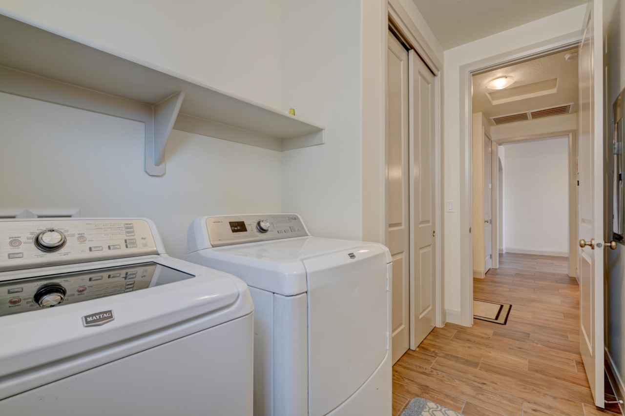 1329 Paseos ST Washington, UT 84780 home for sale, MLS#25-264936 - Erika Rogers Photo 25