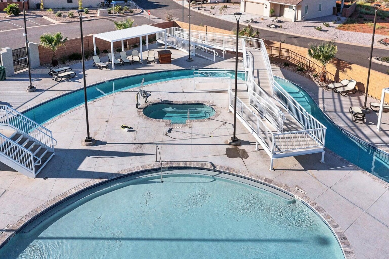 1329 Paseos ST Washington, UT 84780 home for sale, MLS#25-264936 - Erika Rogers Photo 33