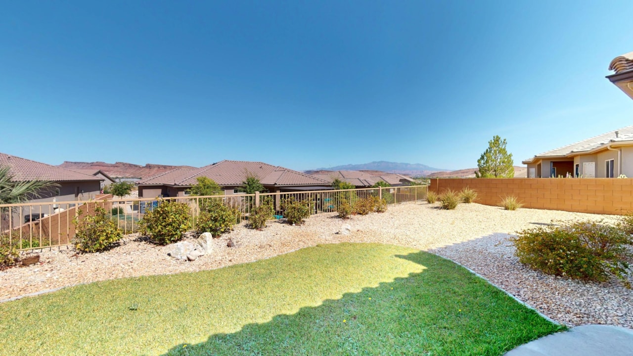 4260 S Painted Finch DR St George, UT 84790 home for sale, MLS#25-264977 - Erika Rogers Photo 18