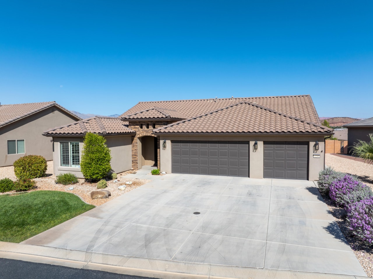 4260 S Painted Finch DR St George, UT 84790 home for sale, MLS#25-264977 - Erika Rogers Photo 19
