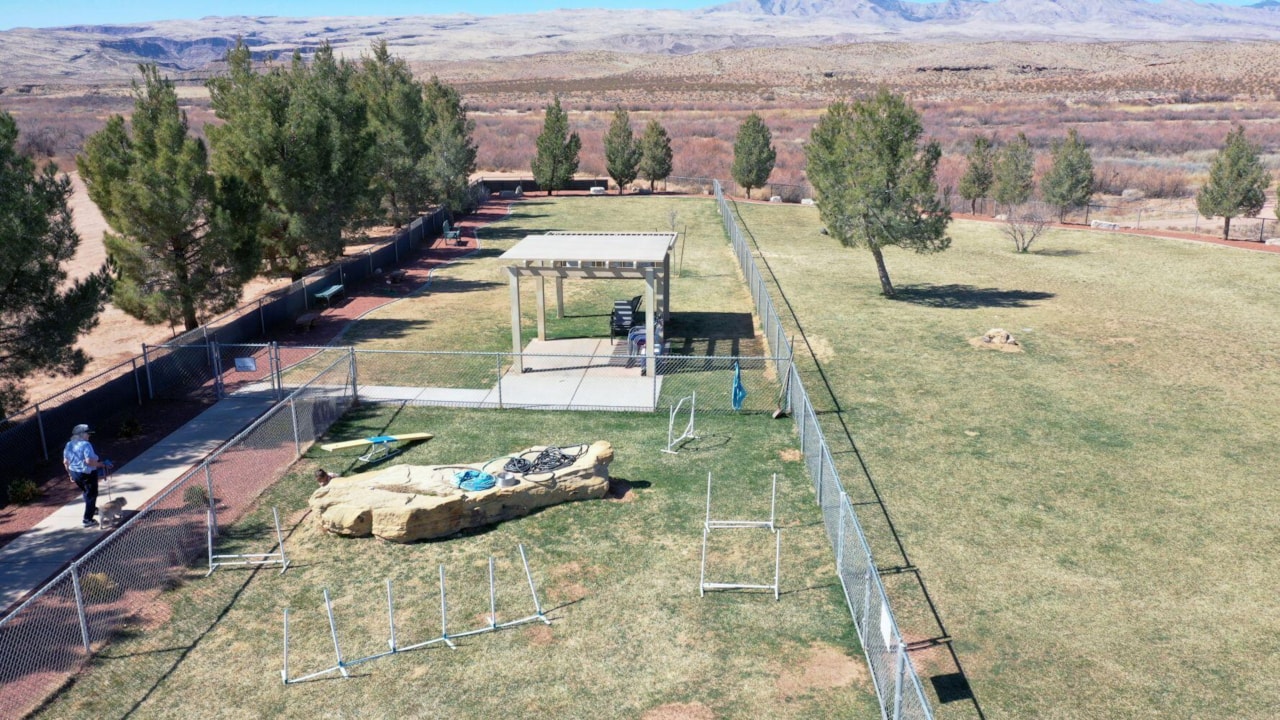 4260 S Painted Finch DR St George, UT 84790 home for sale, MLS#25-264977 - Erika Rogers Photo 35