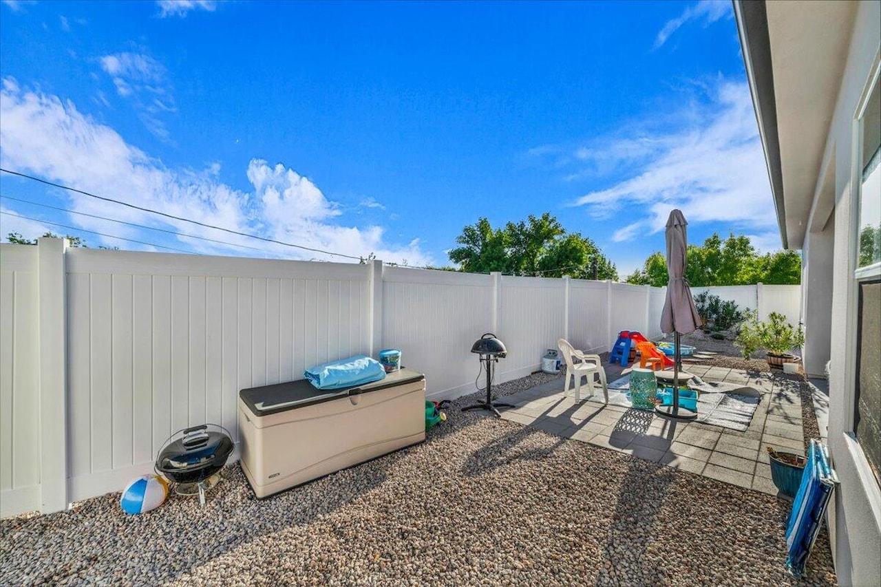 266 E 260  N Washington, UT 84780 home for sale, MLS#25-264999 - Erika Rogers Photo 15