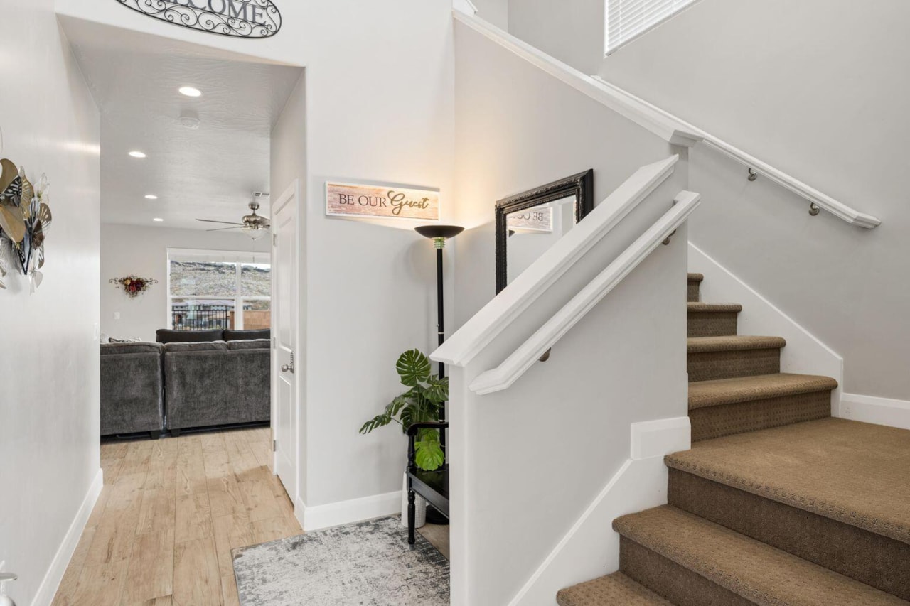 1122 Paseos ST Washington, UT 84780 home for sale, MLS#25-265058 - Erika Rogers Photo 13