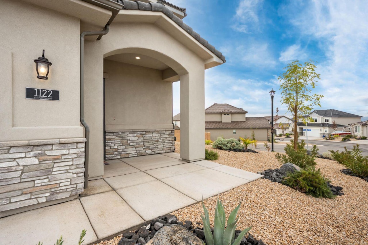 1122 Paseos ST Washington, UT 84780 home for sale, MLS#25-265058 - Erika Rogers Photo 30