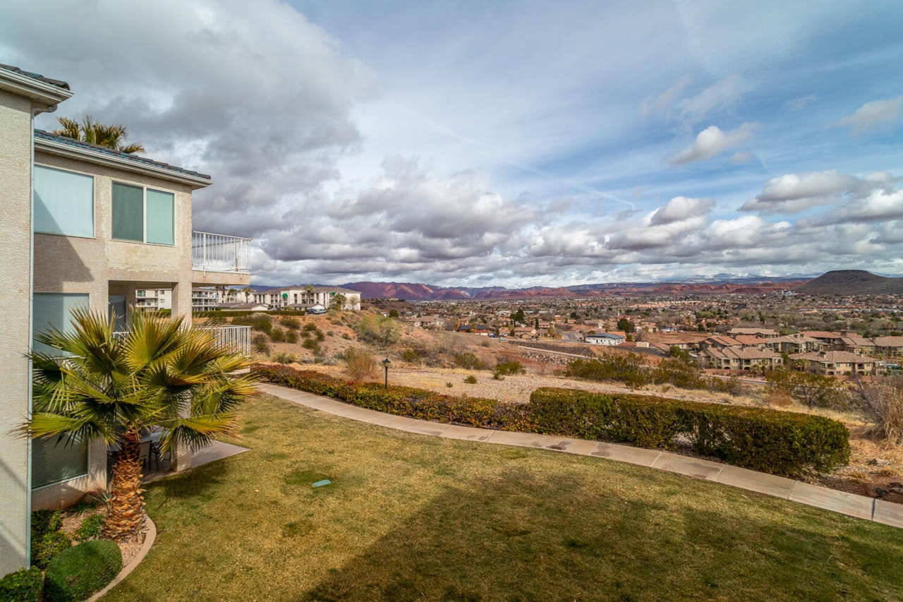 1845 W Canyon View DR #708 St George, UT 84770 condo for sale, MLS#25-259422 - Erika Rogers Photo 3