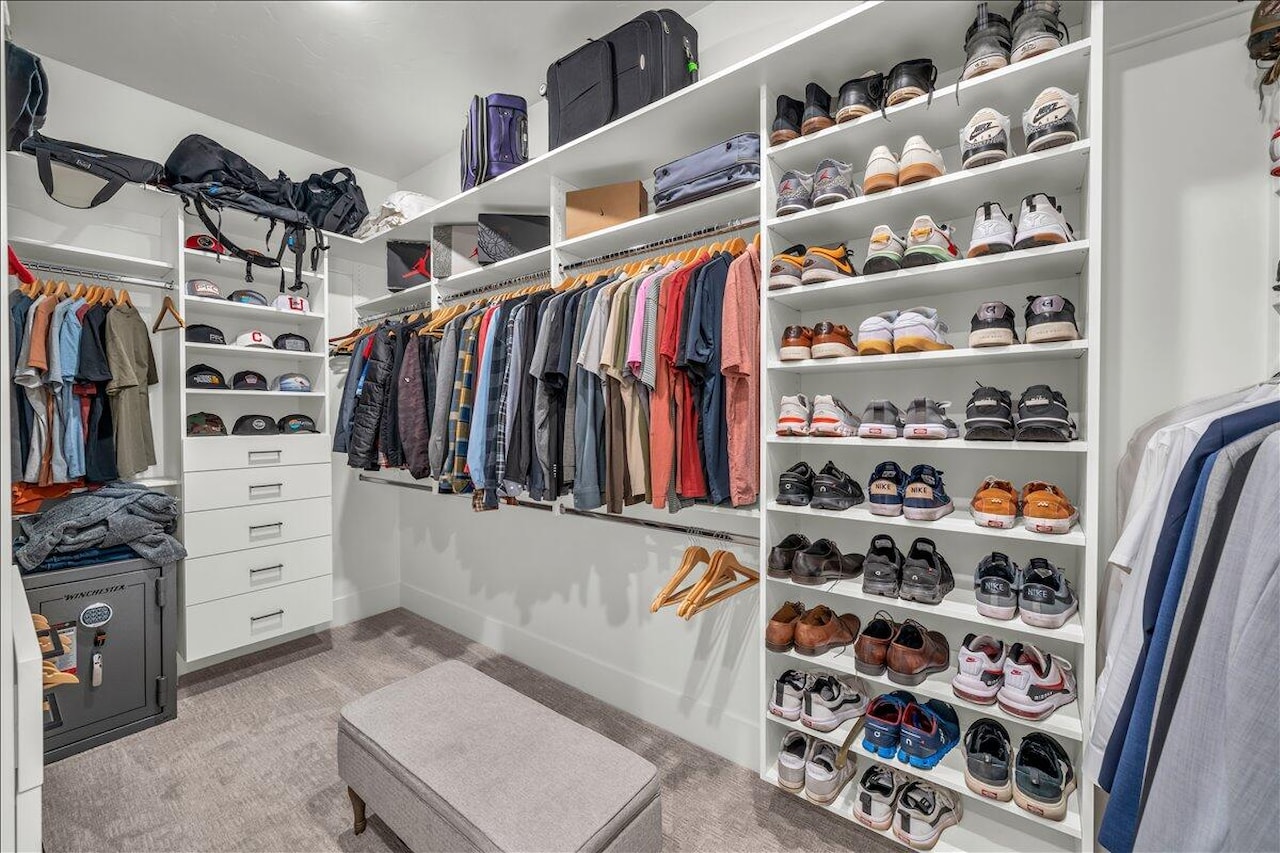 2904 Stonedale DR St George, UT 84790 home for sale, MLS#25-265099 - Erika Rogers Photo 13