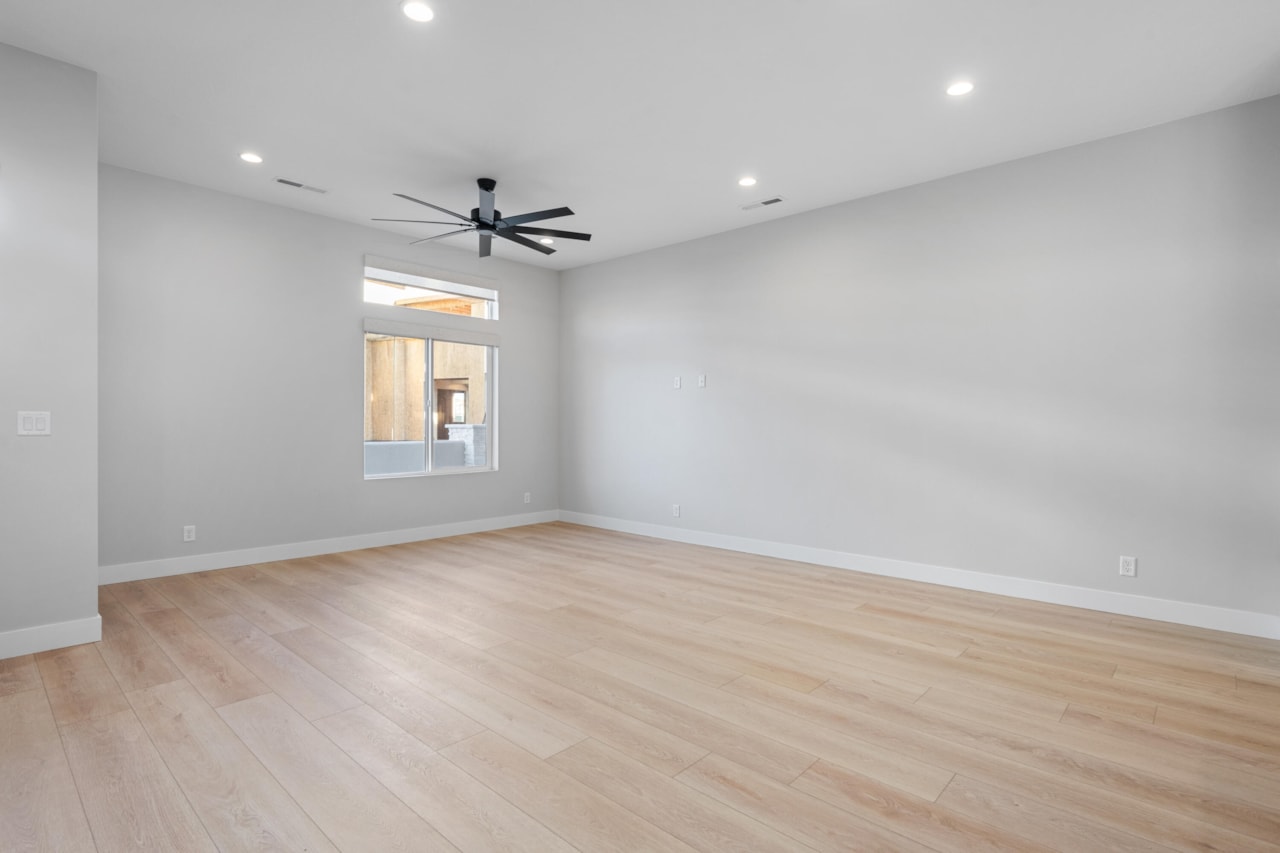 5314 S Coral Pearl Alley #434 St George, UT 84790 home for sale, MLS#25-265128 - Erika Rogers Photo 9