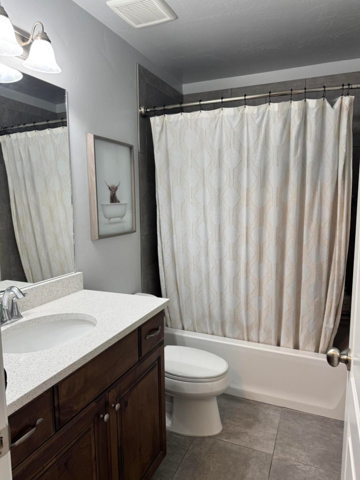 1892 Vacation LN Washington, UT 84780 home for sale, MLS#25-264885 - Erika Rogers Photo 14