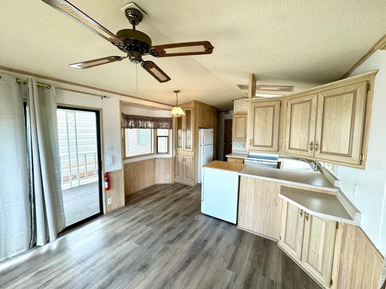 1225 N Dixie Downs RD #136 St George, UT 84770 home for sale, MLS#25-265180 - Erika Rogers Photo 3