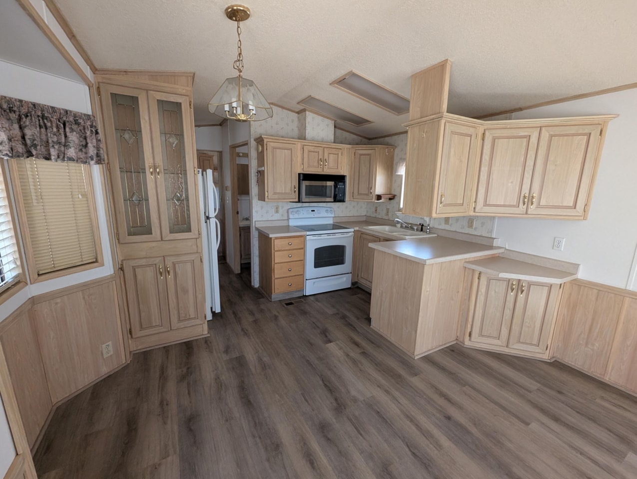 1225 N Dixie Downs RD #136 St George, UT 84770 home for sale, MLS#25-265180 - Erika Rogers Photo 4