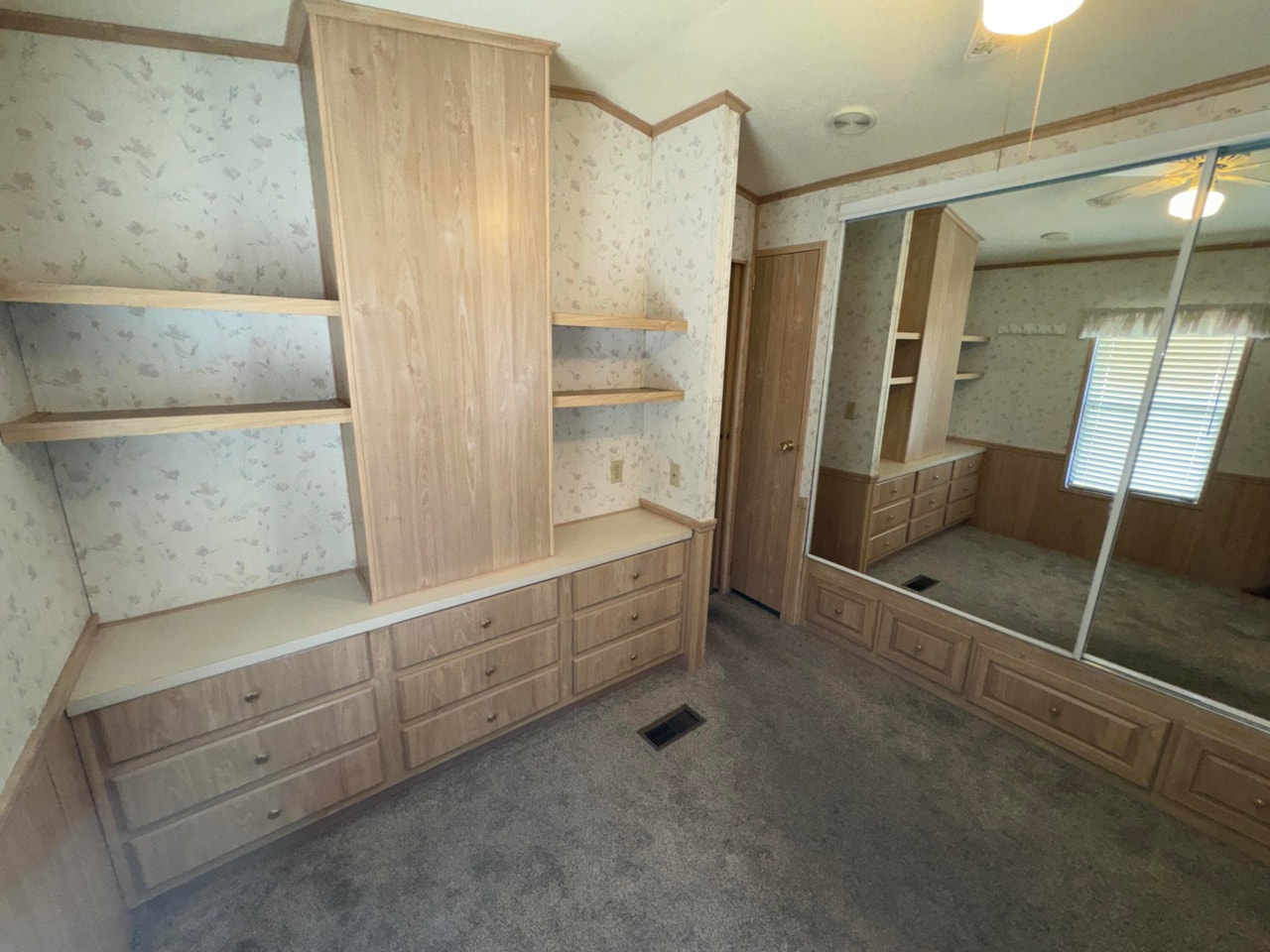 1225 N Dixie Downs RD #136 St George, UT 84770 home for sale, MLS#25-265180 - Erika Rogers Photo 10