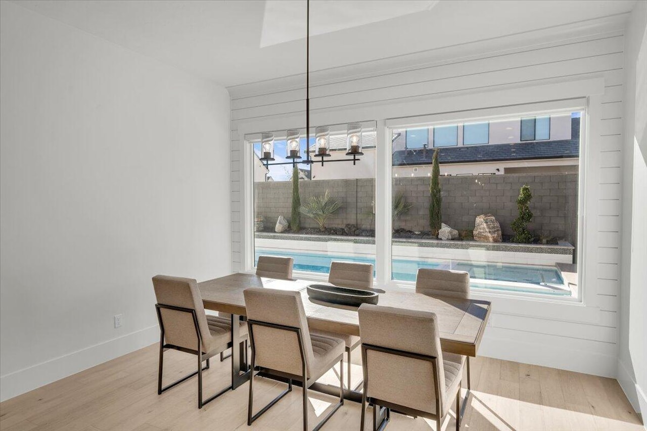 1597 W Belayer DR St George, UT 84770 home for sale, MLS#25-265181 - Erika Rogers Photo 11