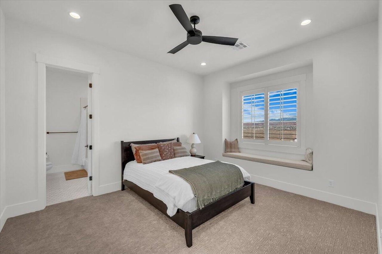 1597 W Belayer DR St George, UT 84770 home for sale, MLS#25-265181 - Erika Rogers Photo 23