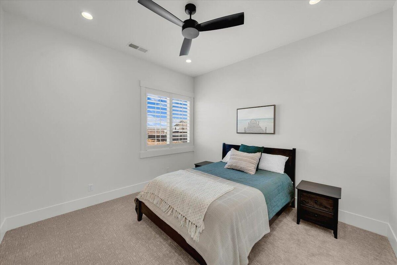 1597 W Belayer DR St George, UT 84770 home for sale, MLS#25-265181 - Erika Rogers Photo 25