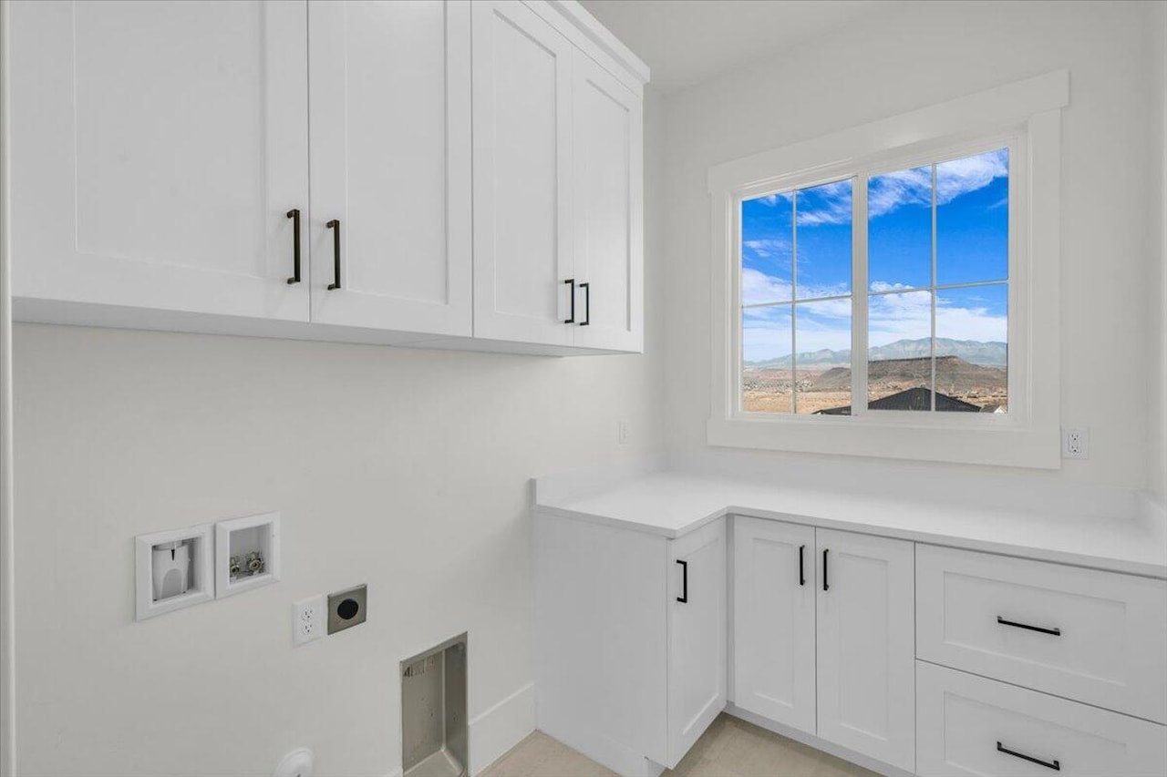 1597 W Belayer DR St George, UT 84770 home for sale, MLS#25-265181 - Erika Rogers Photo 33