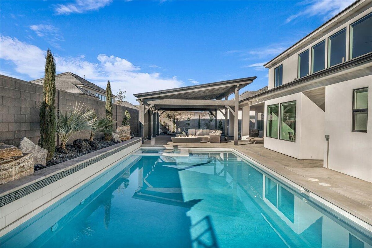 1597 W Belayer DR St George, UT 84770 home for sale, MLS#25-265181 - Erika Rogers Photo 36