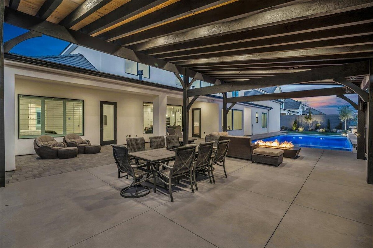 1597 W Belayer DR St George, UT 84770 home for sale, MLS#25-265181 - Erika Rogers Photo 38